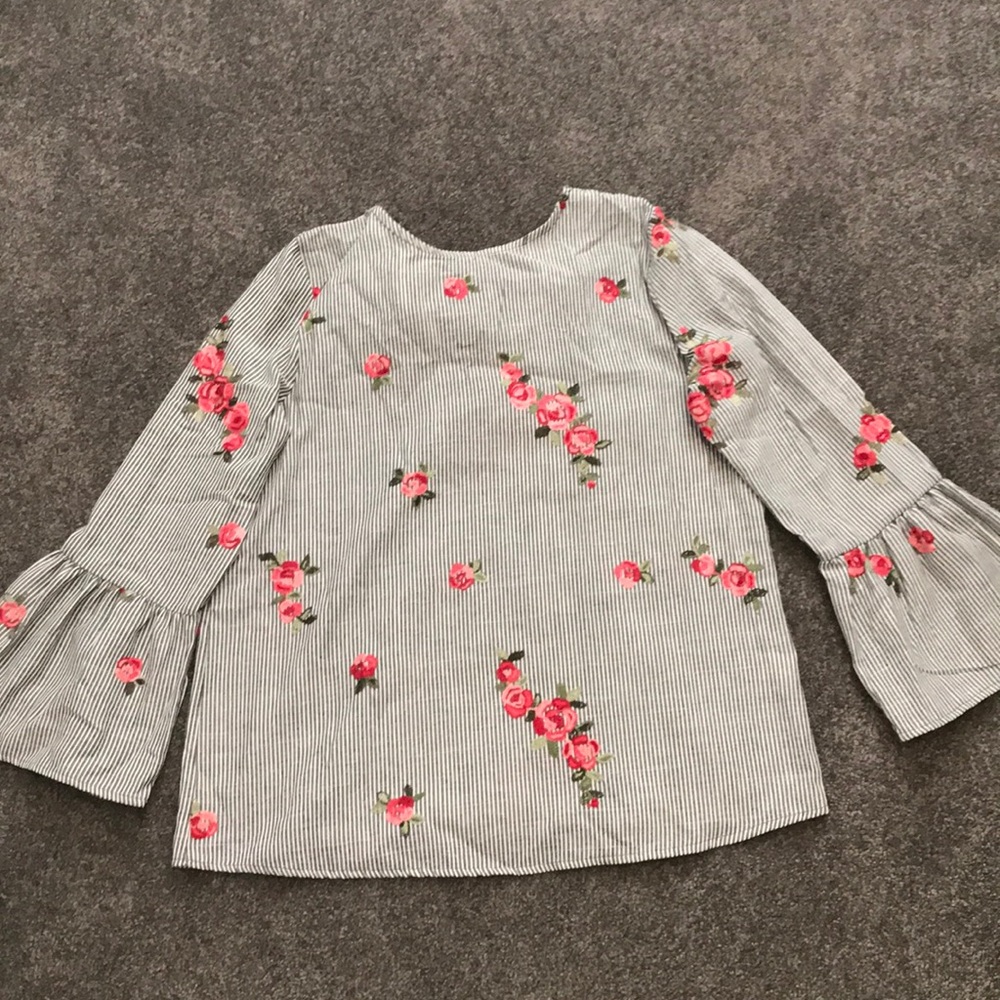 Adorable bell sleeve top